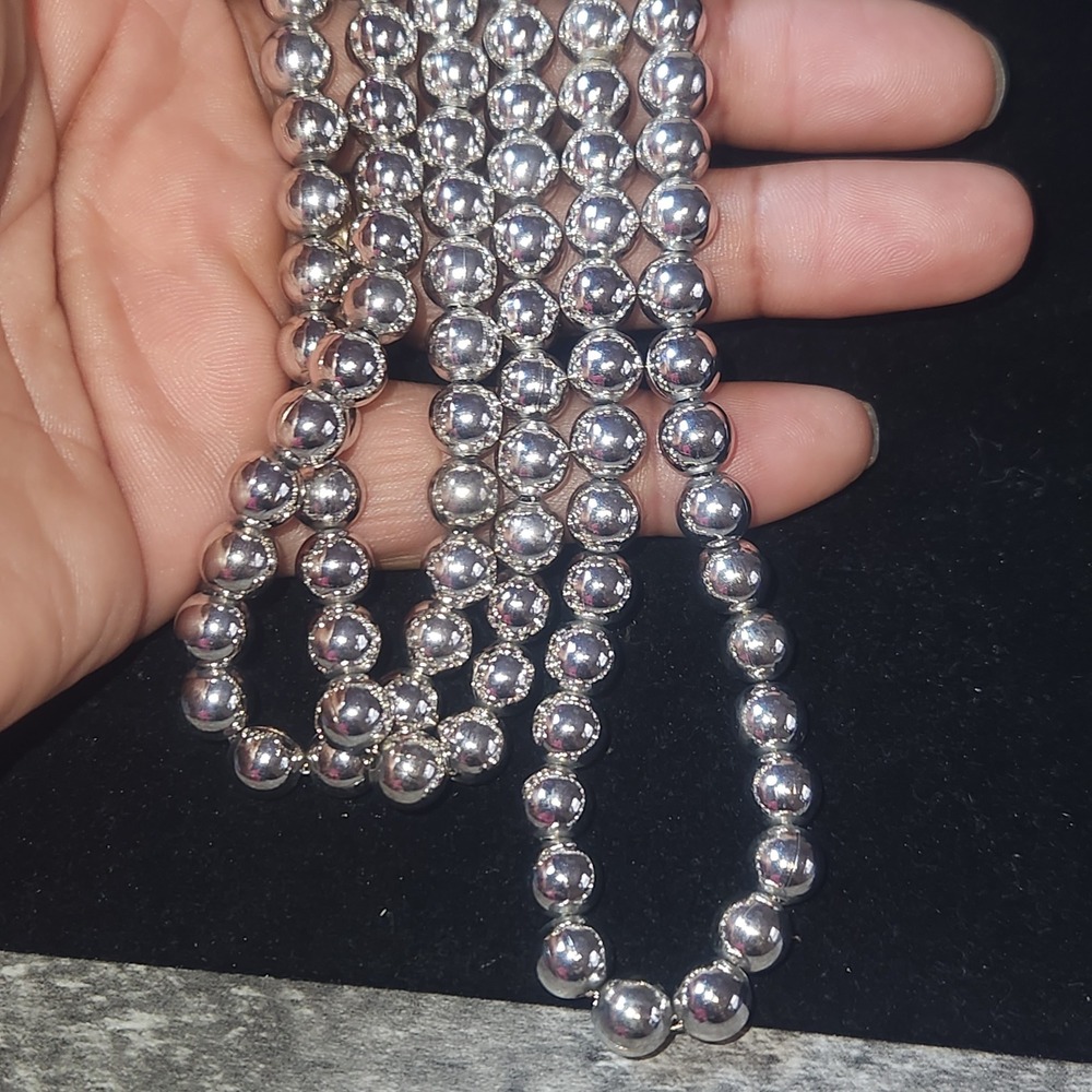 Napier Silver Tone Ball Bead Necklace High Polish Classic Strandβ 28 Inch